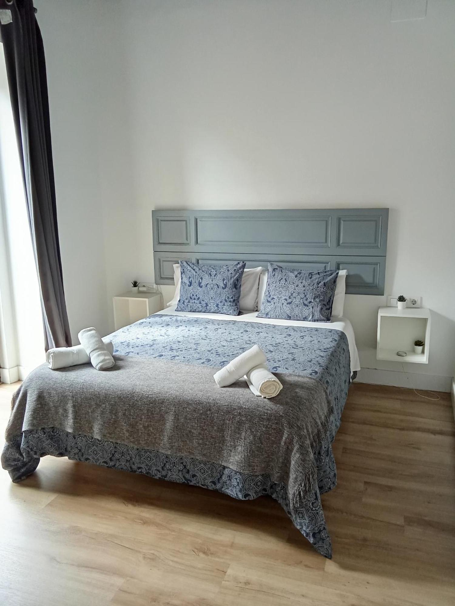 Sevilla Deluxe Suites Quarto foto